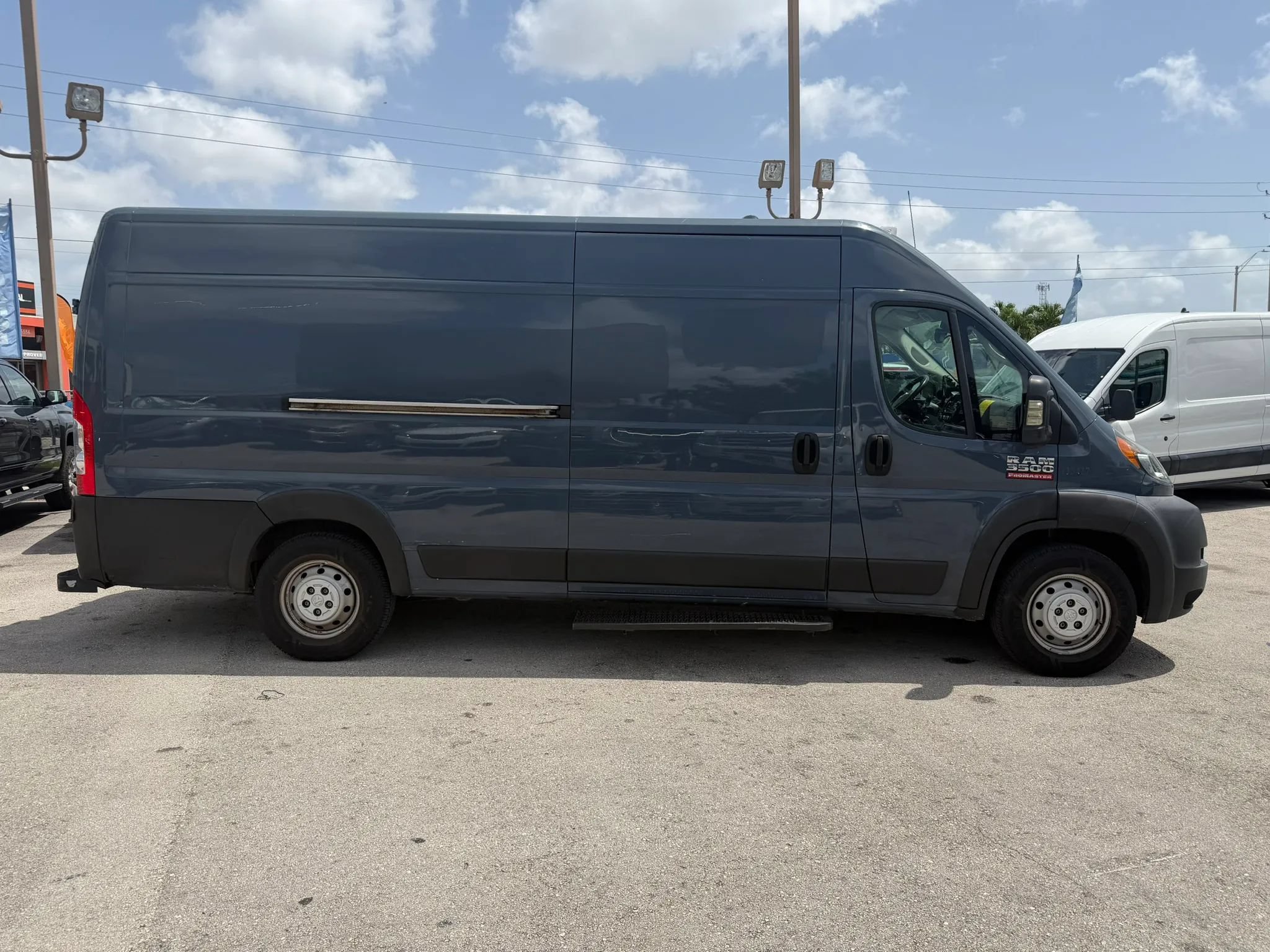 Used 2021 RAM ProMaster 3500 FWD image 4