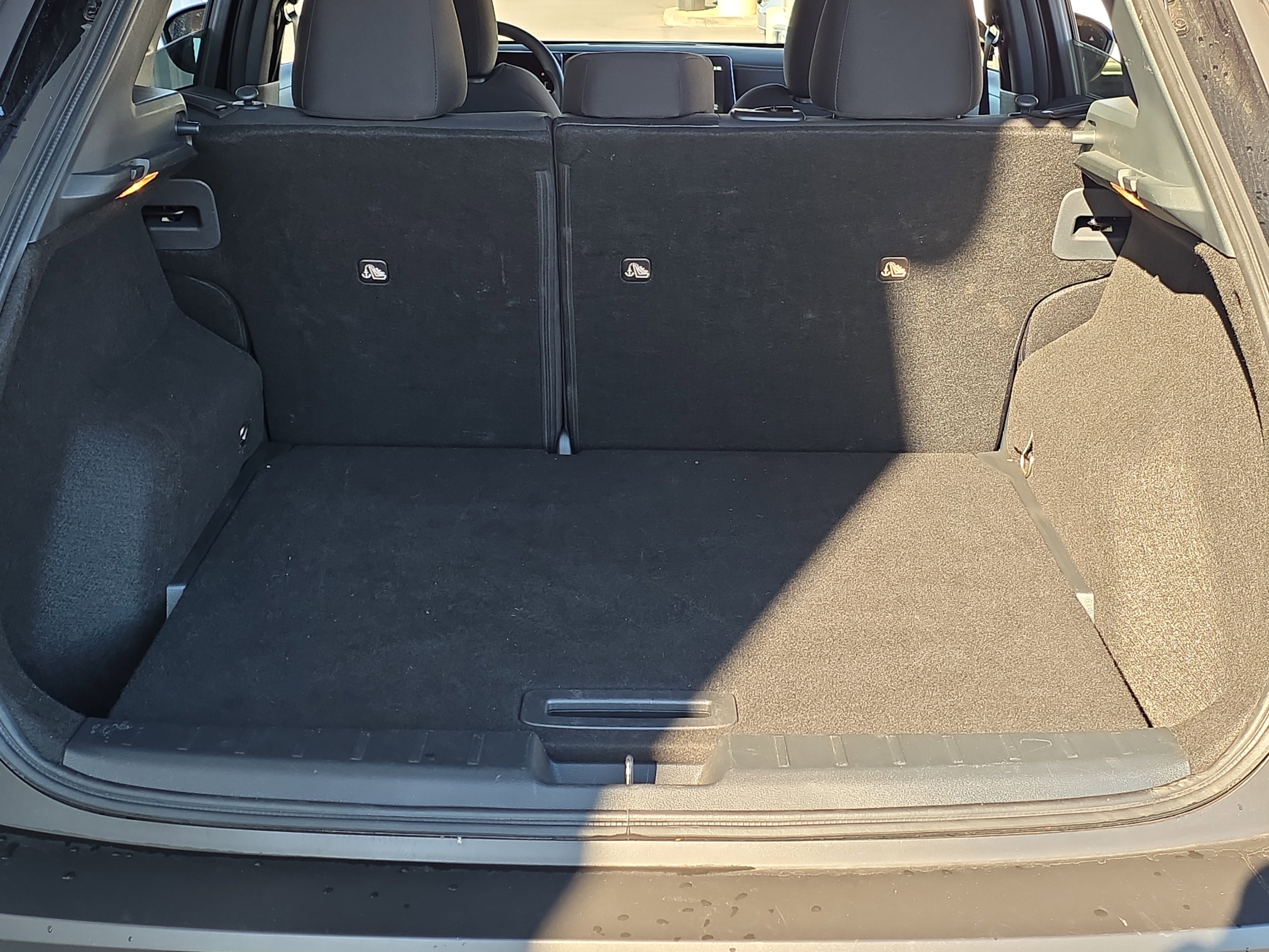 Used 2025 Nissan Kicks SV image 7