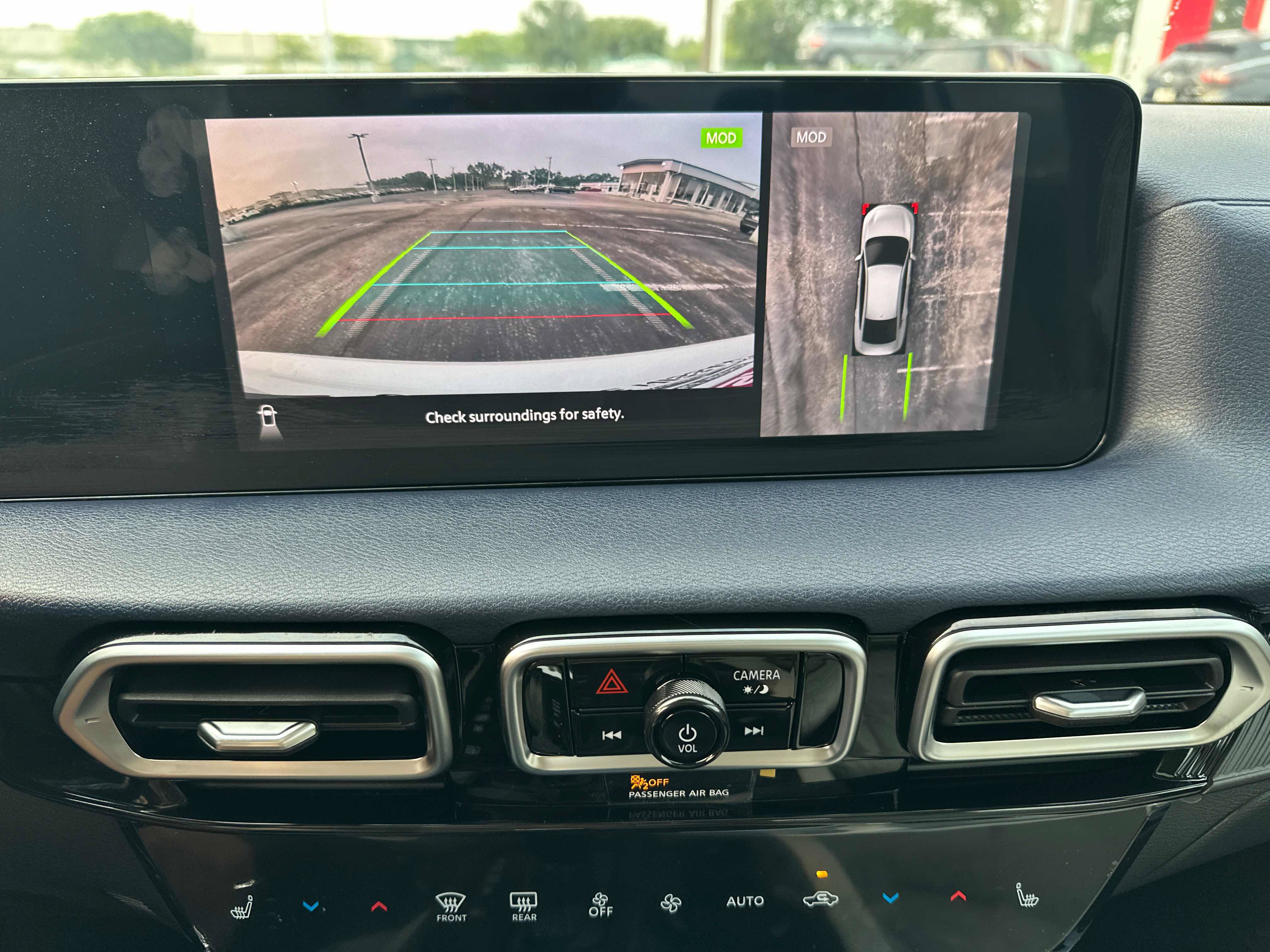 New 2026 Nissan Sentra SL w/ Floor Mat Package FWD image 35