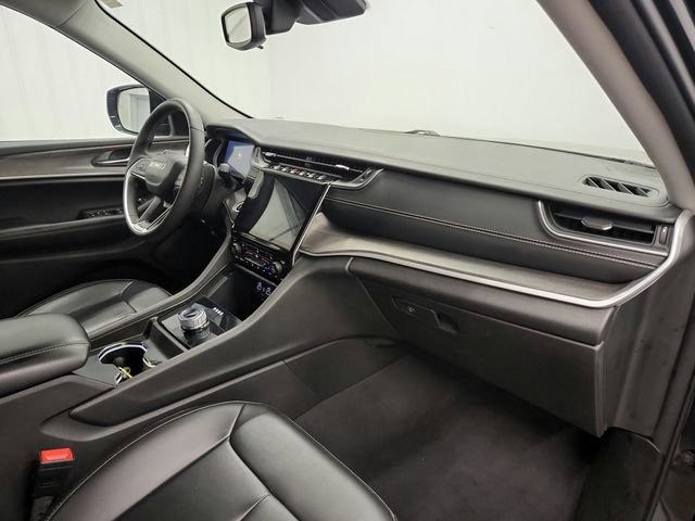 Used 2024 Jeep Grand Cherokee Limited RWD image 33