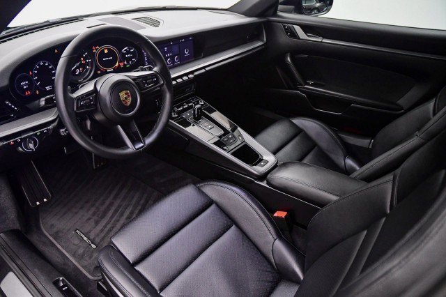 Used 2021 Porsche 911 Carrera image 17