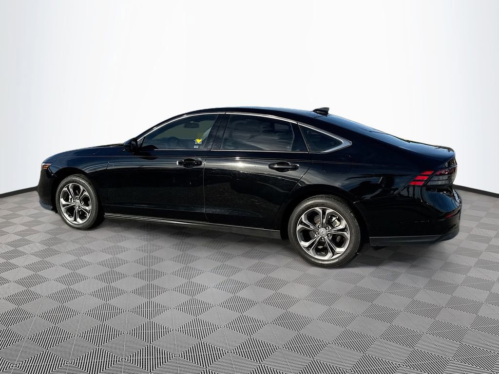Used 2023 Honda Accord EX image 7