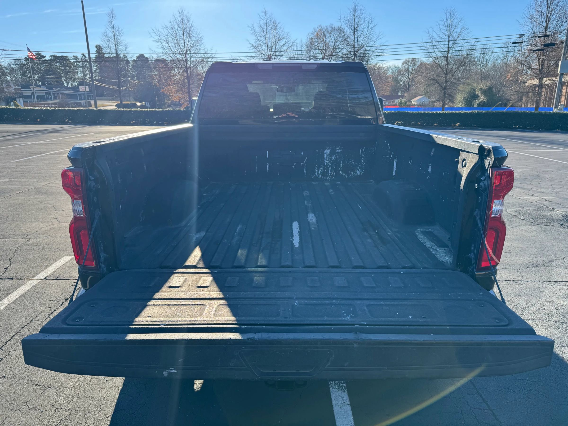 Used 2021 Chevrolet Silverado 2500 Custom w/ Custom Value Package image 9