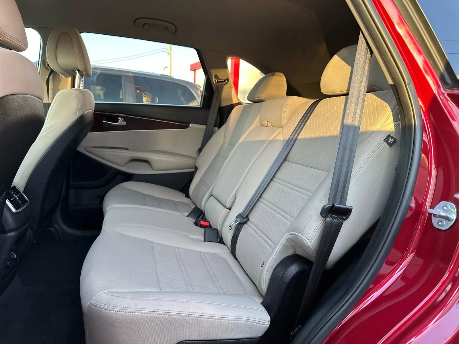 Used 2016 Kia Sorento LX w/ LX Convenience Package image 13