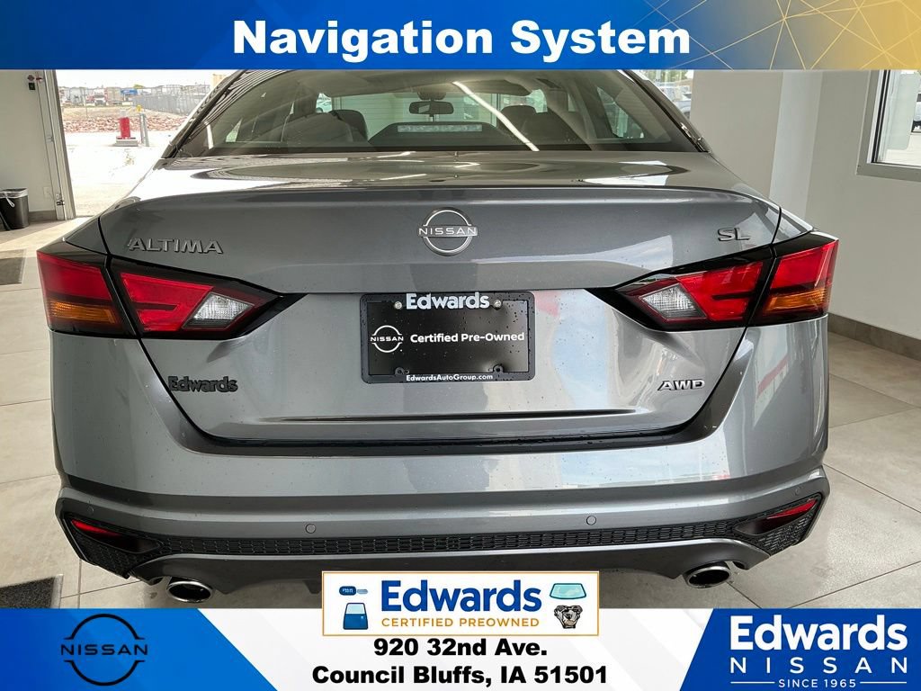 Used 2024 Nissan Altima 2.5 SL AWD/4WD image 8