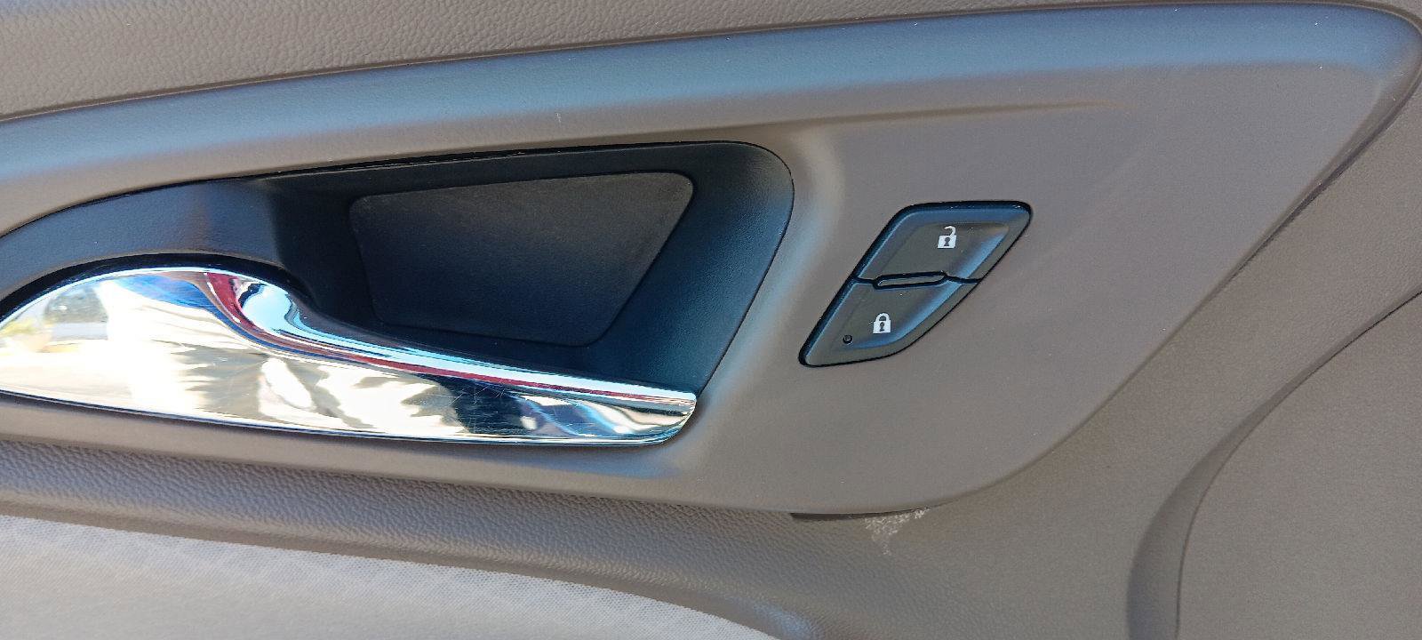 Used 2020 Chevrolet Malibu LT image 8