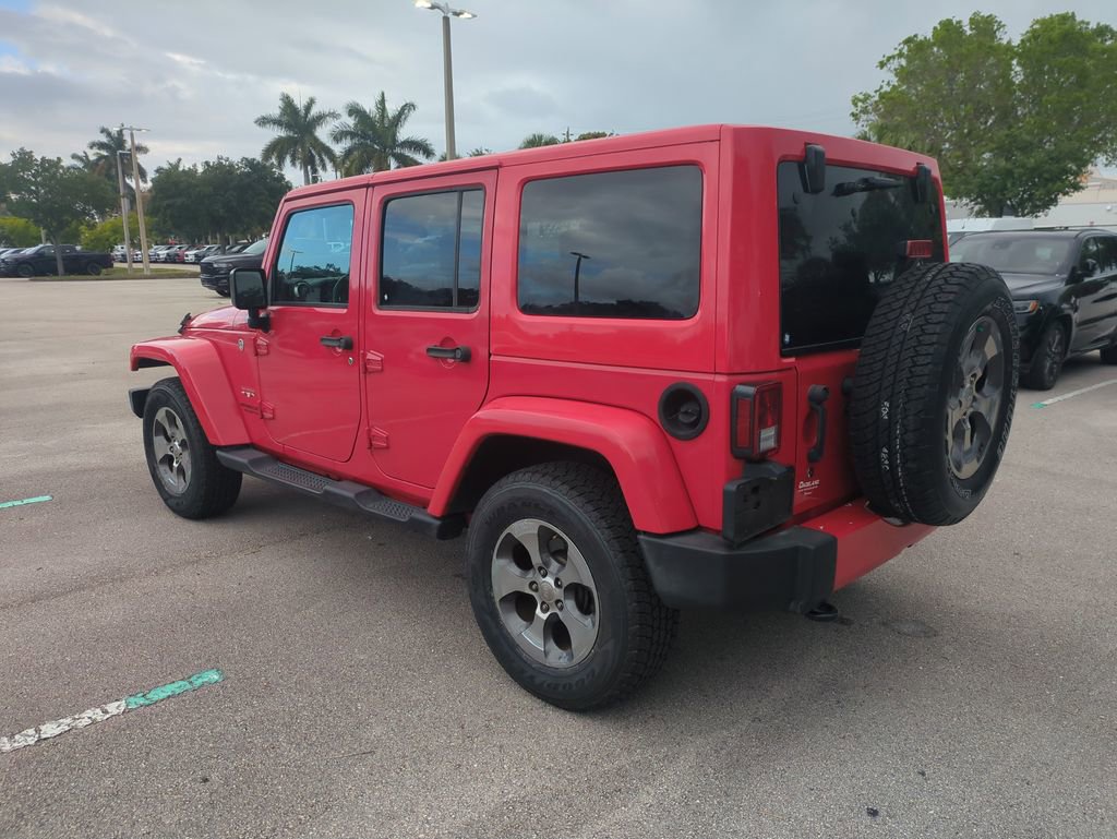 Used 2017 Jeep Wrangler Unlimited Sahara w/ Connectivity Group AWD/4WD image 8