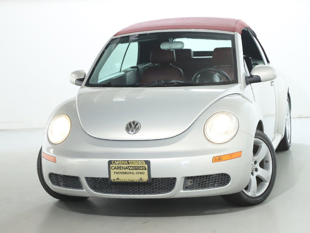 Used 2009 Volkswagen Beetle Blush image 1