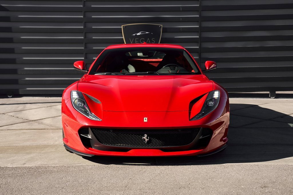 Used 2018 Ferrari 812 Superfast image 15