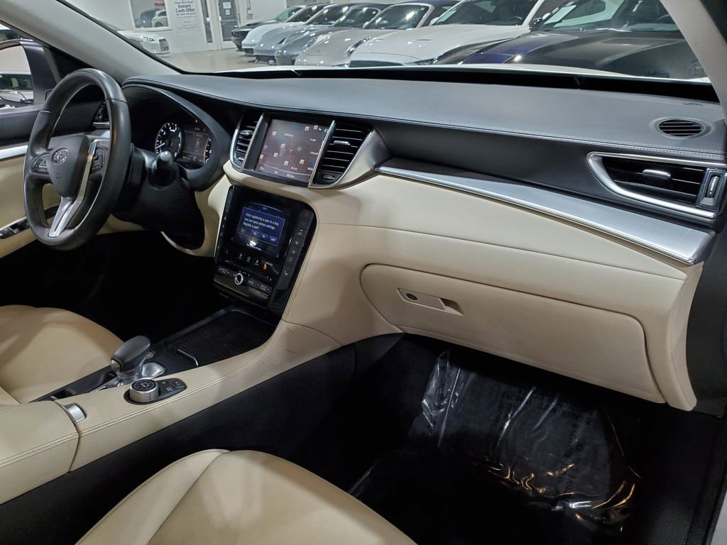 Used 2019 INFINITI QX50 Luxe w/ Navigation Package image 14