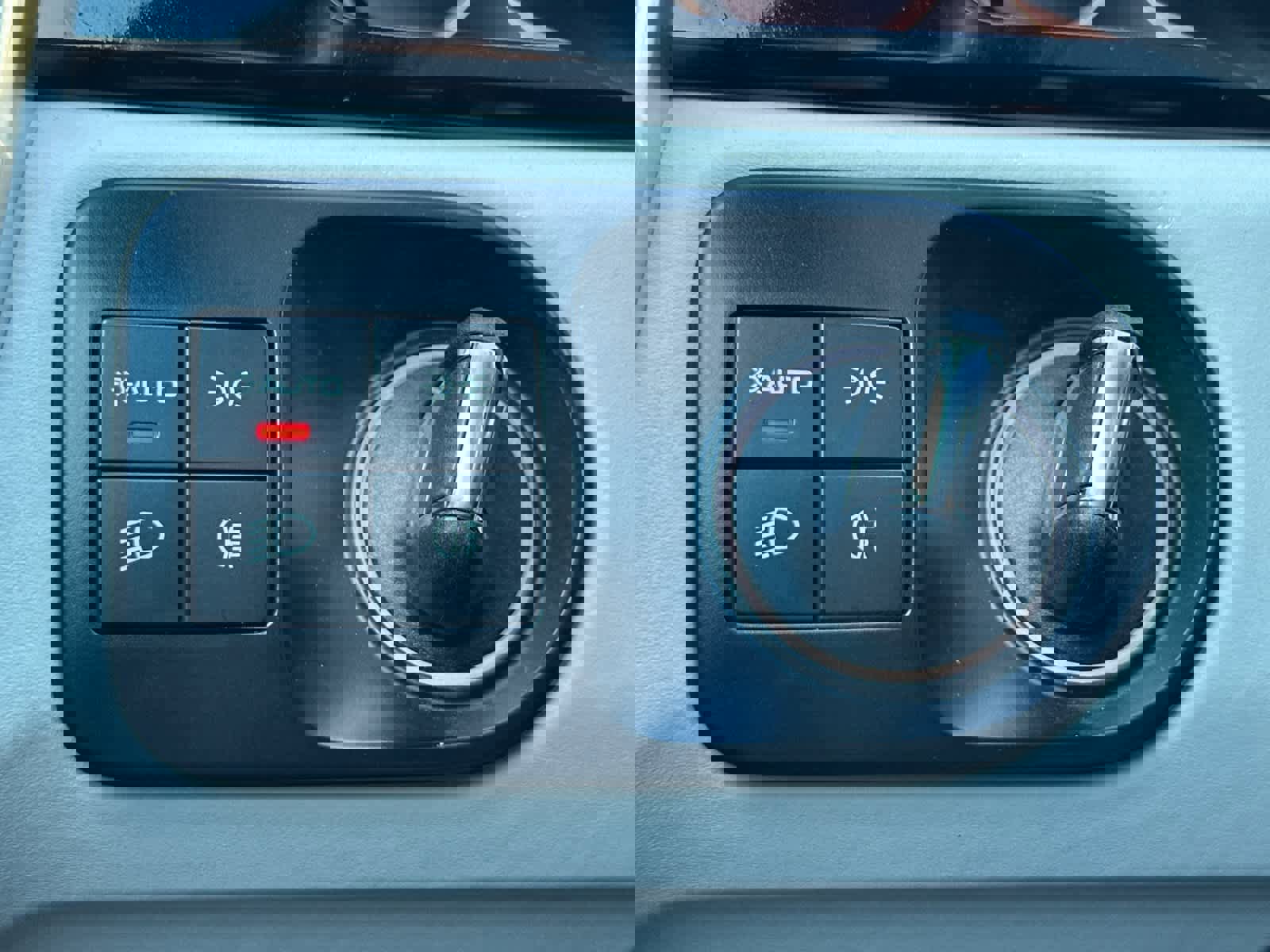 Certified 2023 Porsche Cayenne Platinum Edition w/ Towing Package w/o Tow Ball image 30