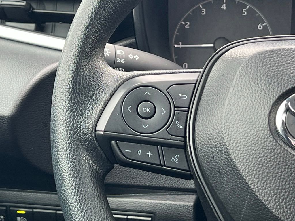 Certified 2025 Toyota Corolla LE image 22