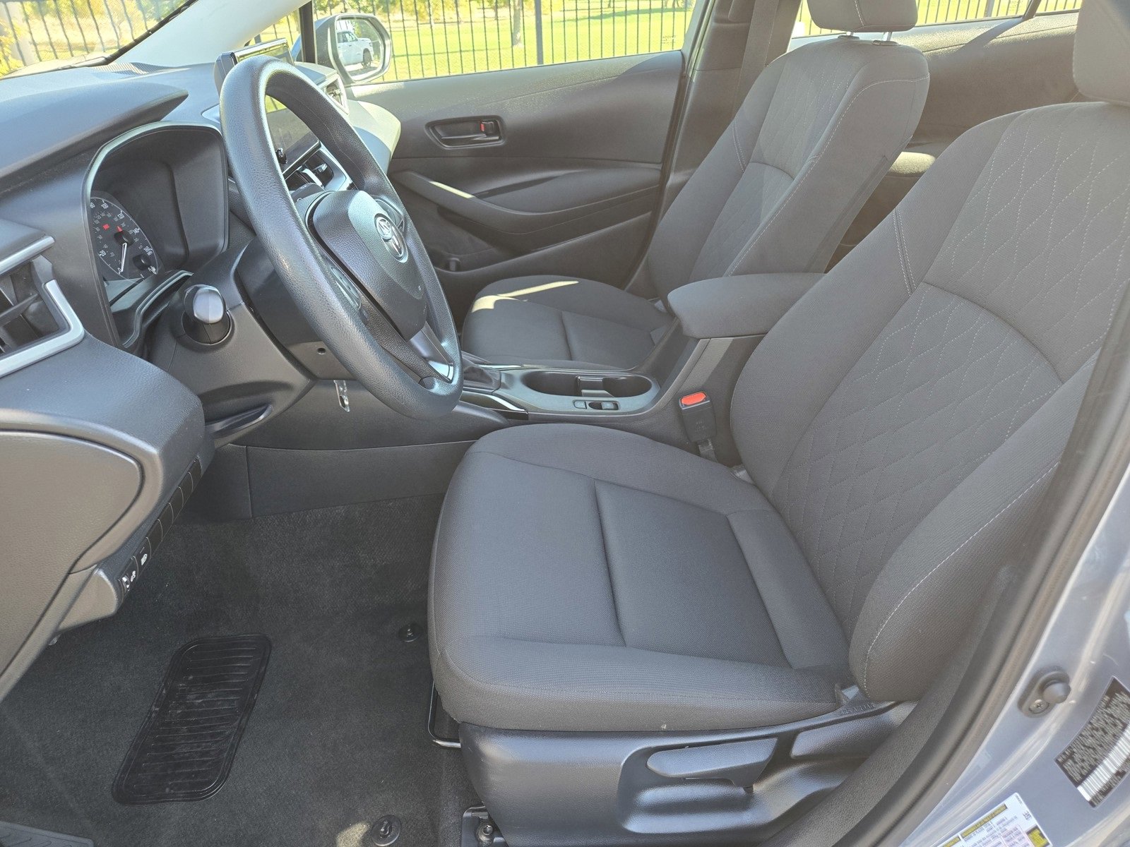 Used 2024 Toyota Corolla LE image 19