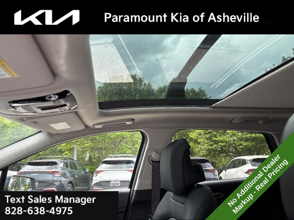 New 2025 Kia Sportage EX w/ EX Premium Package image 13