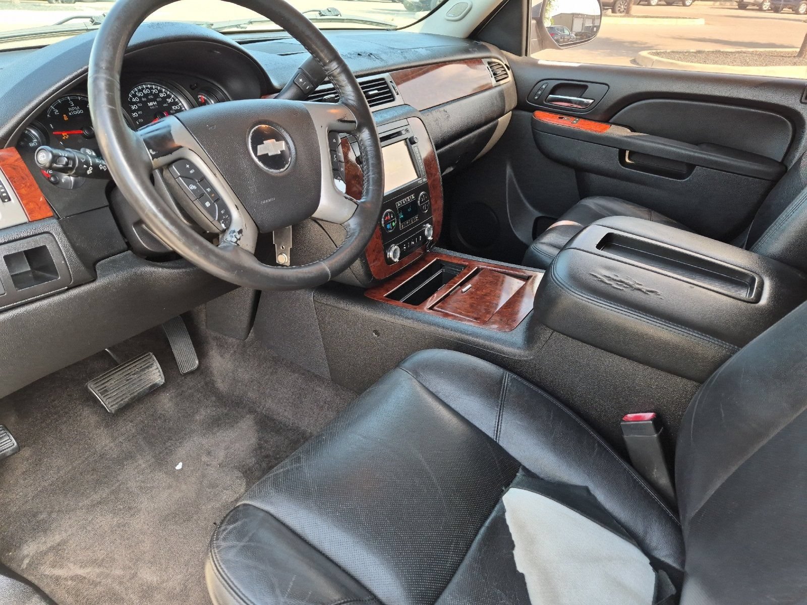Used 2013 Chevrolet Tahoe LTZ RWD image 9
