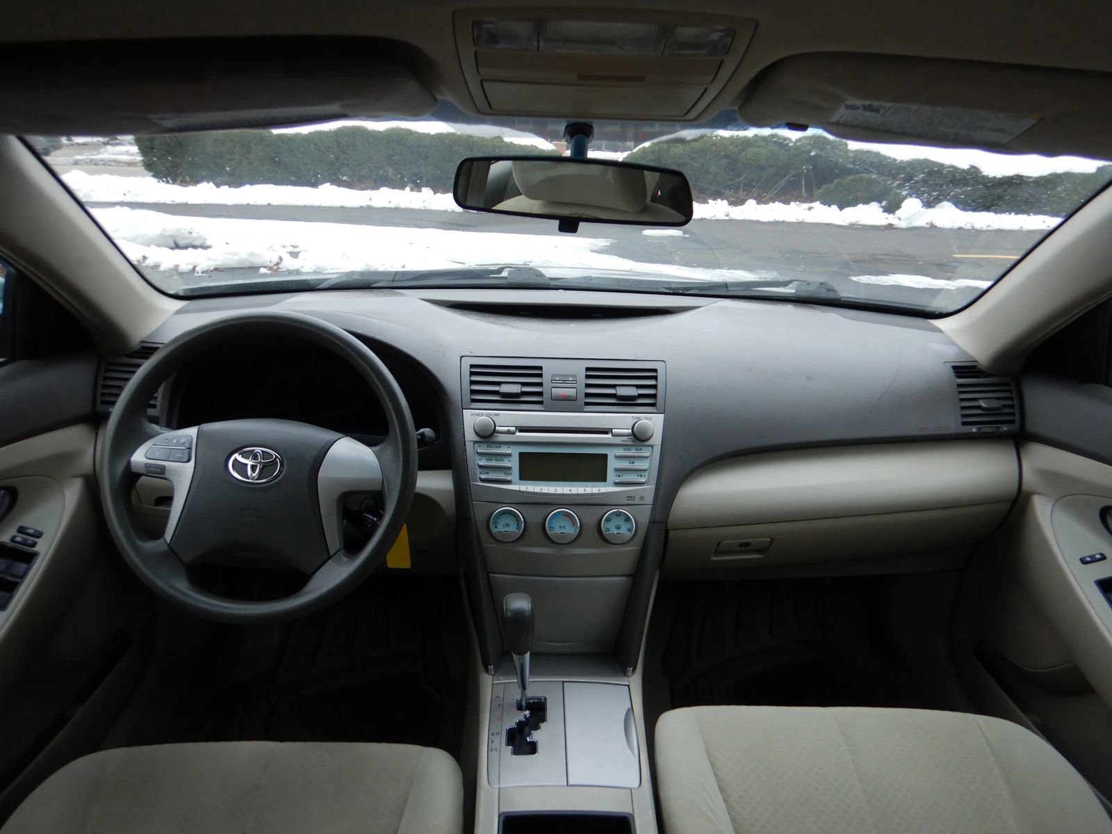Used 2009 Toyota Camry LE FWD image 14