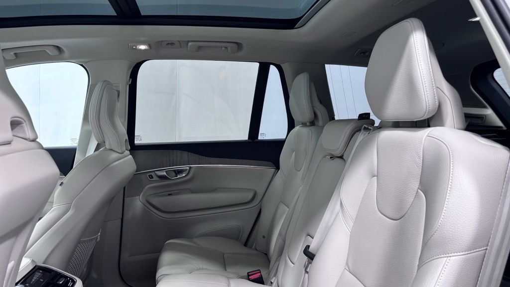 Certified 2024 Volvo XC90 B5 Plus w/ Protection Package Premier AWD/4WD image 22