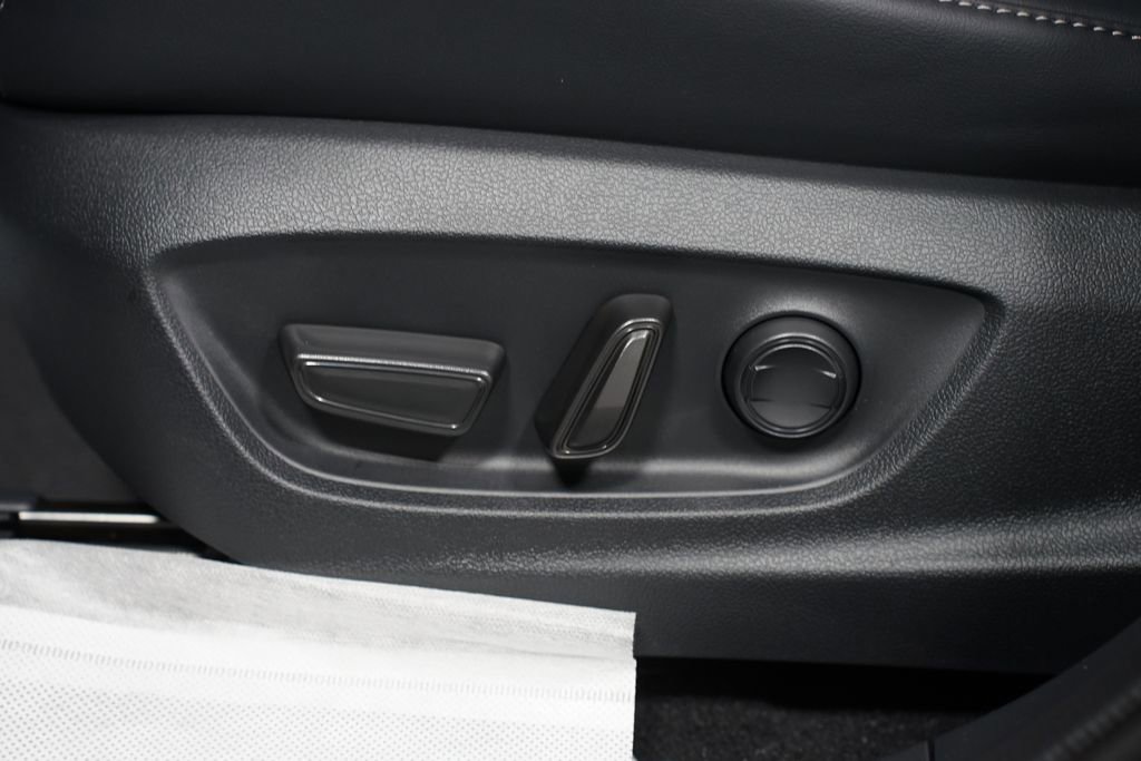 New 2026 Toyota Crown Nightshade image 33