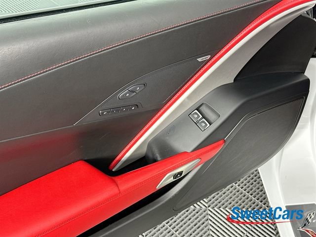 Used 2015 Chevrolet Corvette Z06 w/ 3LZ Preferred Equipment Group RWD image 34