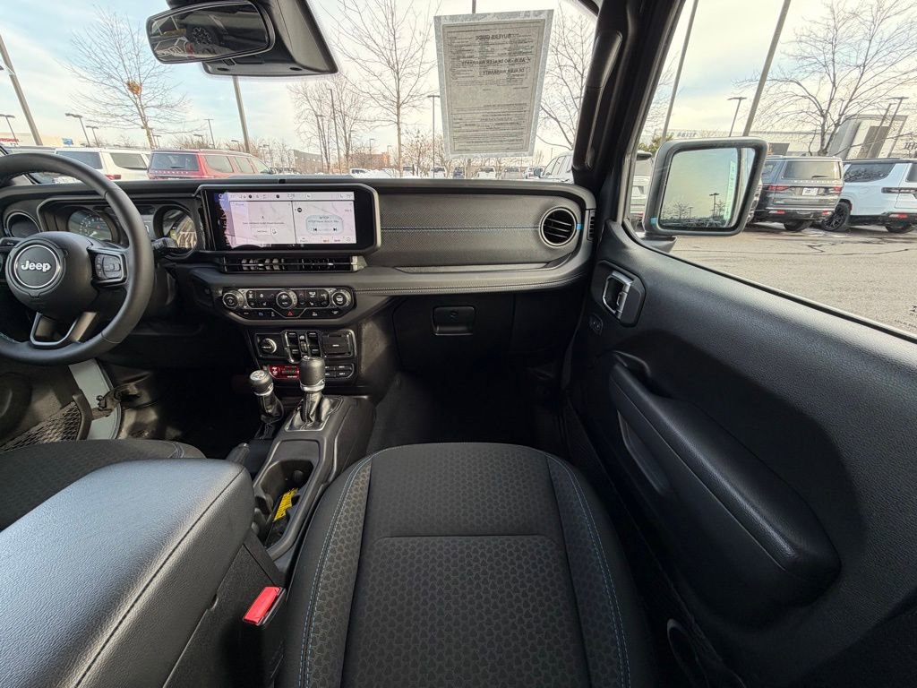 Certified 2025 Jeep Wrangler Unlimited Rubicon 4xe w/ Convenience Group image 20