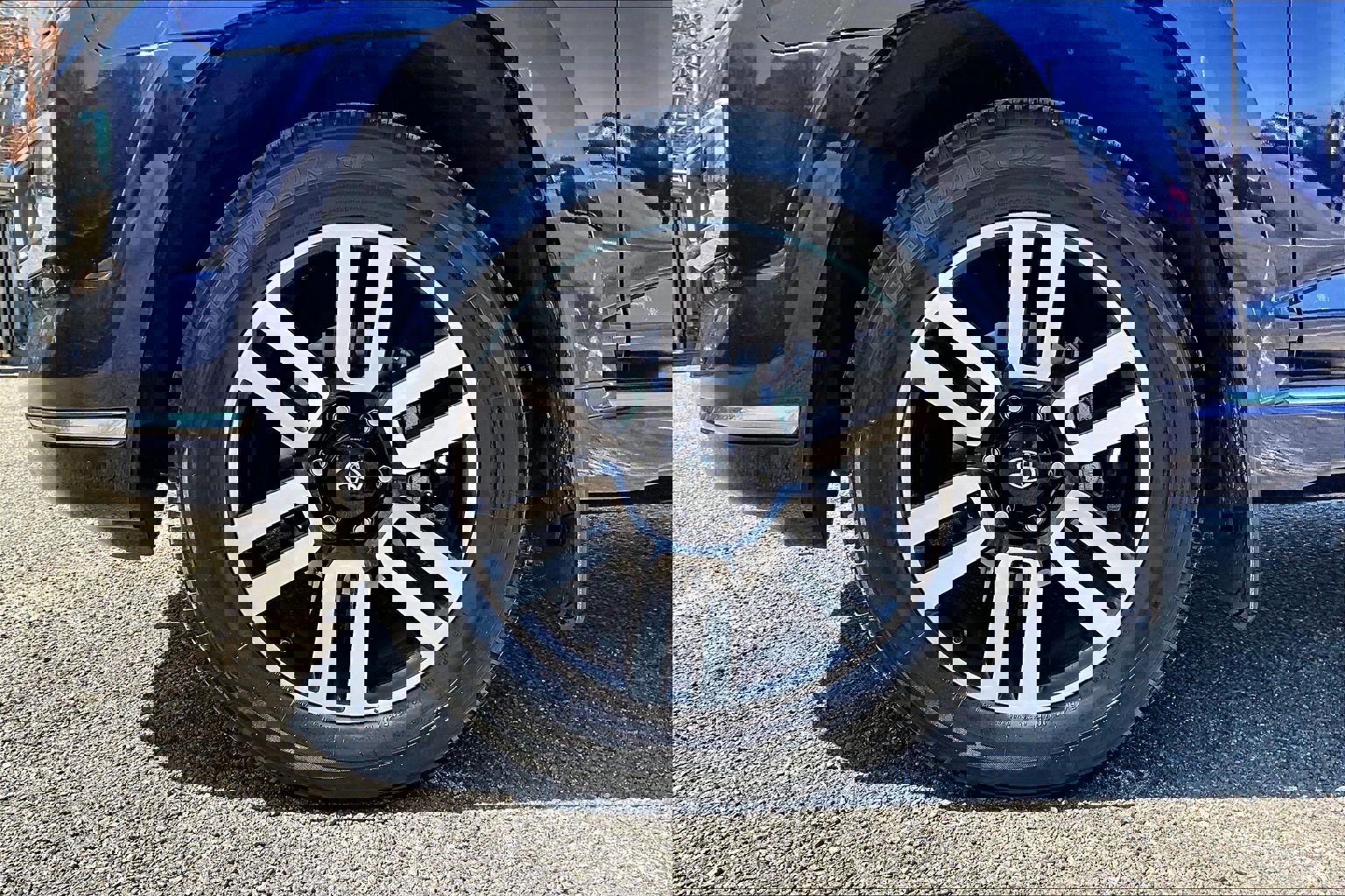 Used 2020 Toyota 4Runner Limited image 9