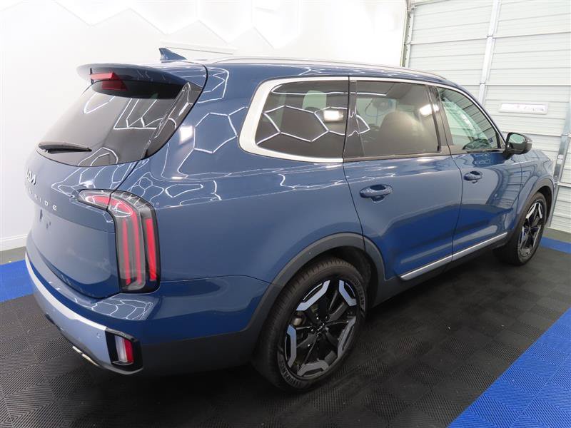 Used 2023 Kia Telluride EX AWD/4WD image 9