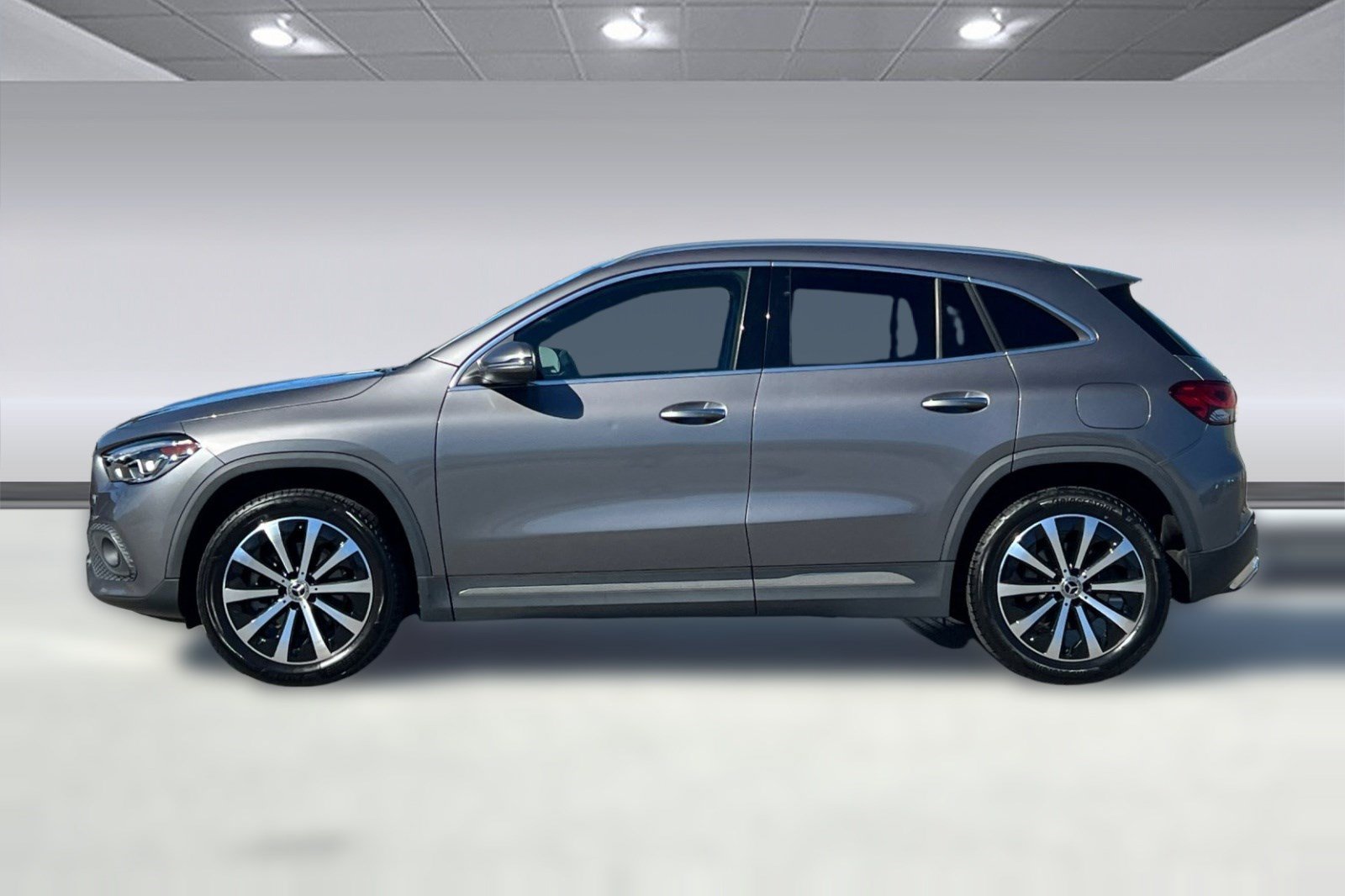 Certified 2023 Mercedes-Benz GLA 250 4MATIC image 2