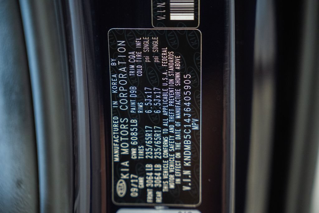 Used 2018 Kia Sedona LX FWD image 34