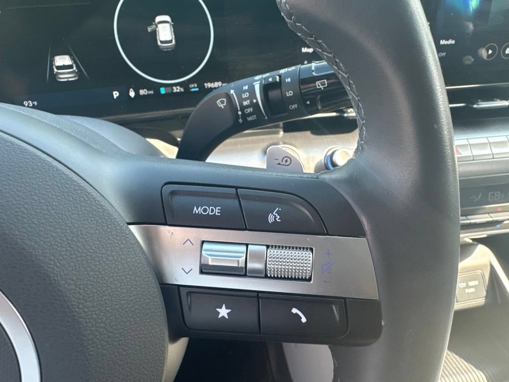 Used 2024 Hyundai Kona SEL FWD image 11