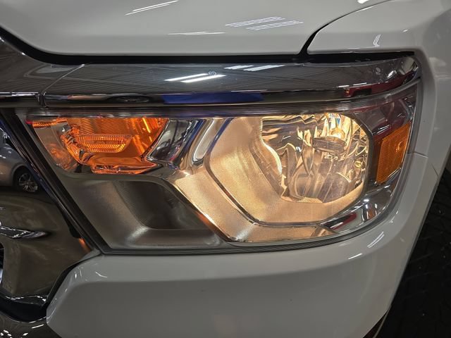 Used 2022 RAM 1500 Big Horn AWD/4WD image 32
