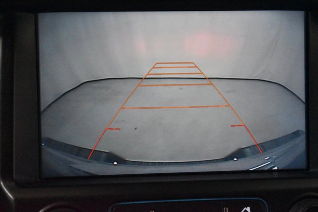 Used 2016 Chevrolet Colorado LT w/ LT Convenience Package image 21