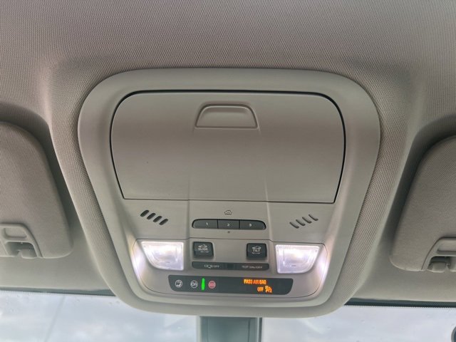 Used 2020 GMC Acadia SLE w/ Driver Convenience Package image 33