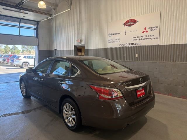 Used 2015 Nissan Altima 2.5 S w/ Power Driver Seat Package FWD image 5