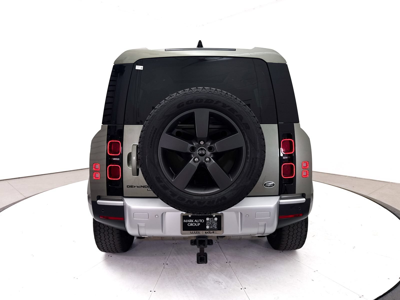 Used 2022 Land Rover Defender 110 SE AWD/4WD image 17