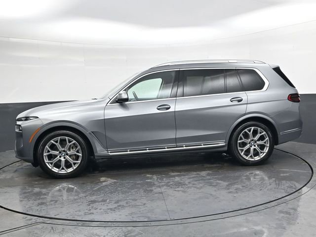 Used 2024 BMW X7 xDrive40i image 8
