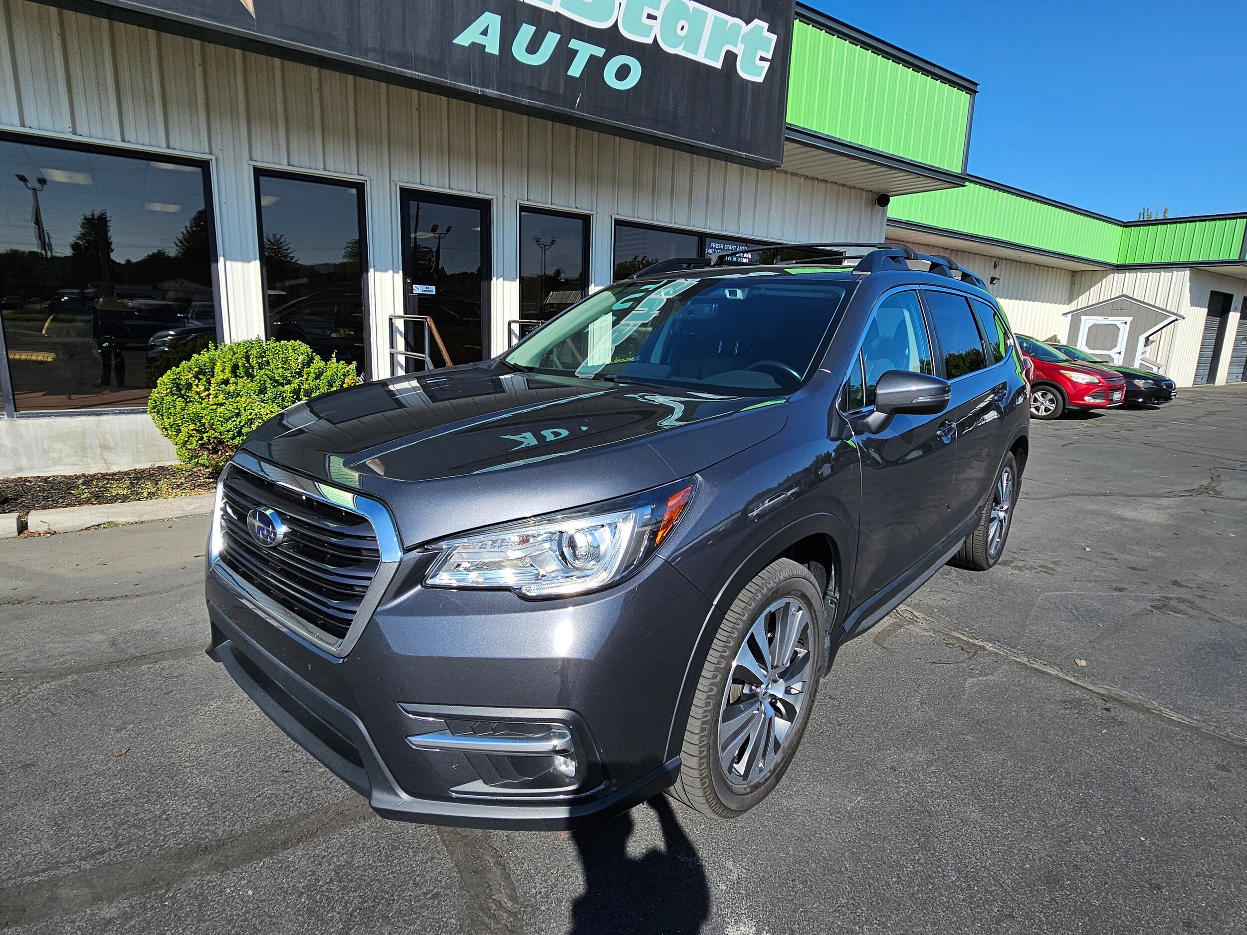 Used 2019 Subaru Ascent Limited w/ Popular Package #3 AWD/4WD image 2