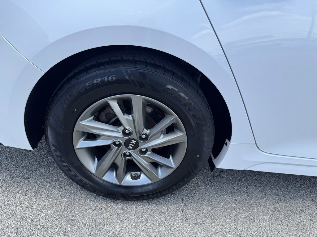 Used 2019 Kia Optima LX FWD image 10