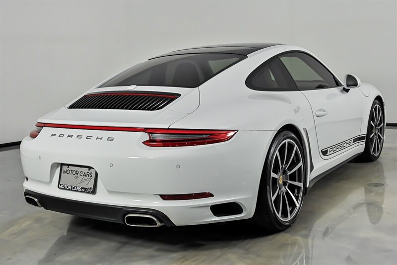 Used 2017 Porsche 911 Carrera 4 AWD/4WD image 10