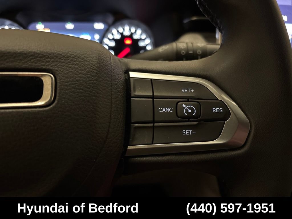 Used 2024 Jeep Compass Latitude AWD/4WD image 17