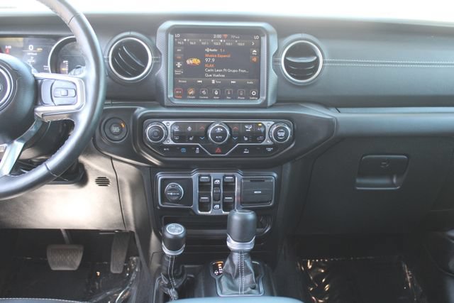 Used 2023 Jeep Wrangler Unlimited Sahara w/ Cold Weather Group AWD/4WD image 17