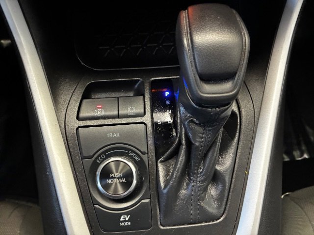 Used 2023 Toyota RAV4 XLE AWD/4WD image 26