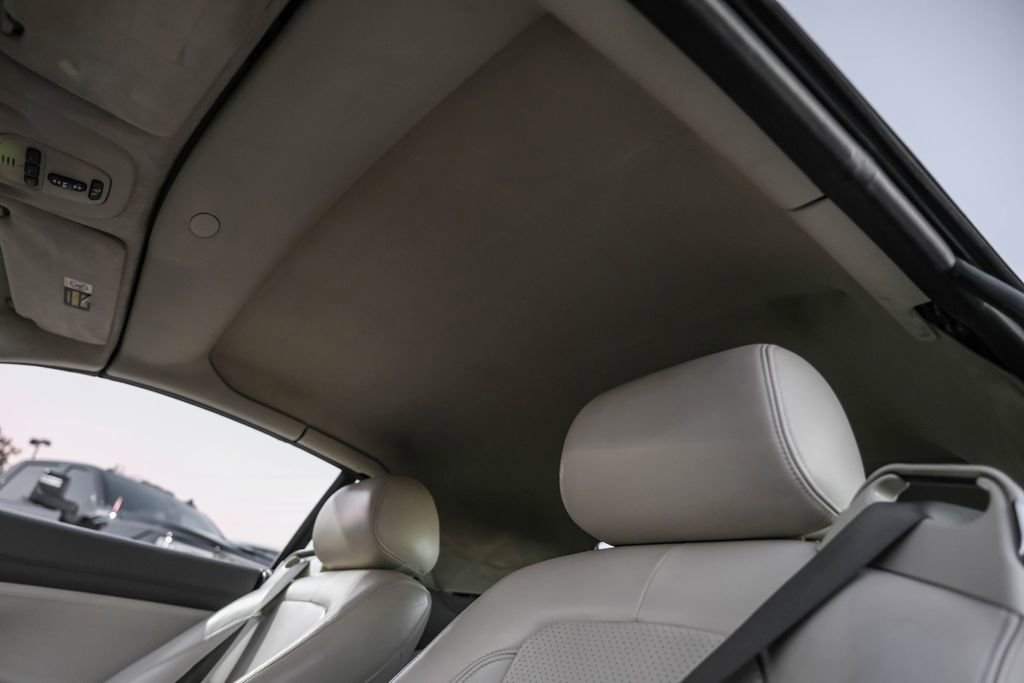 Used 2010 Jaguar XK Convertible image 31