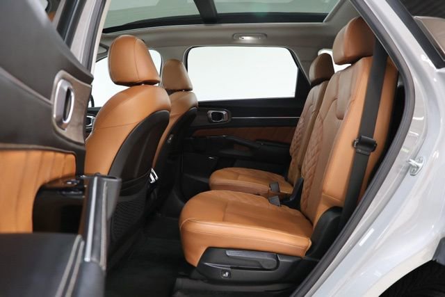 Used 2022 Kia Sorento SX Prestige w/ Rust Color Package AWD/4WD image 34