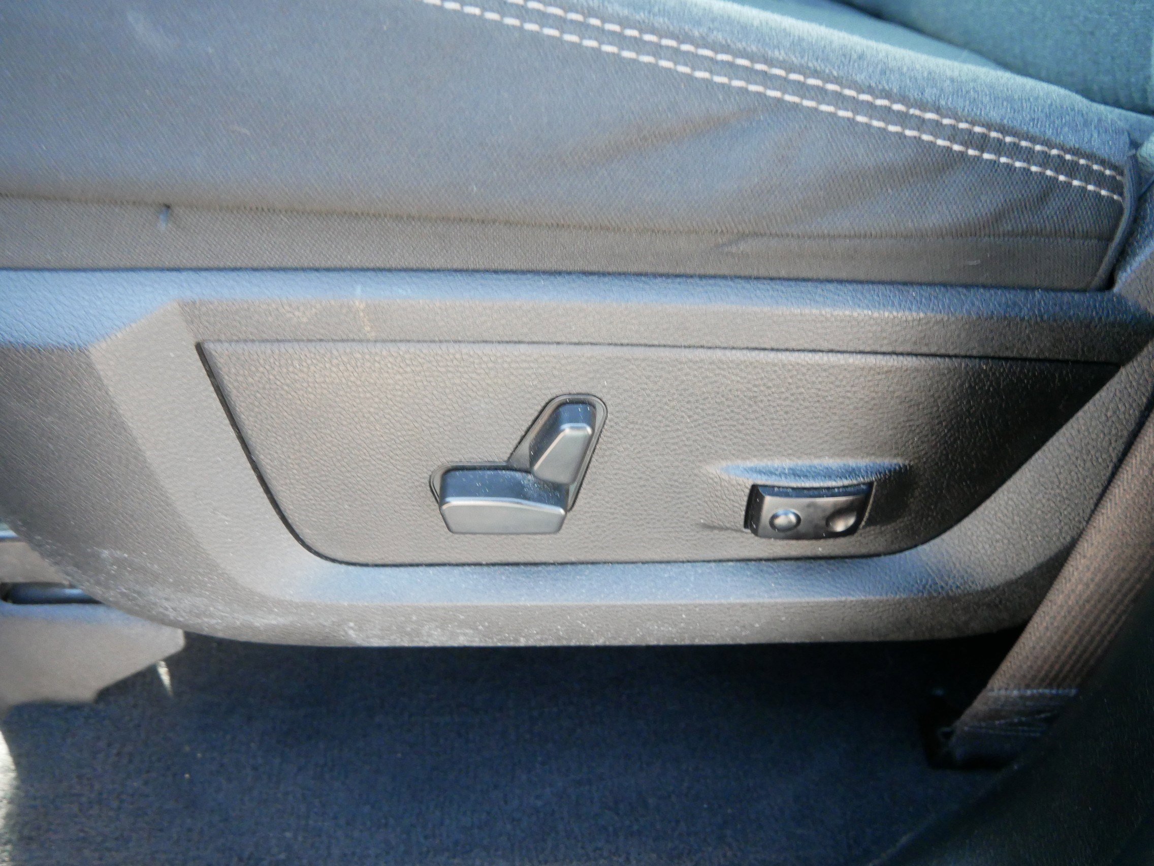 Used 2022 RAM 1500 Classic Warlock w/ Electronics Group image 25