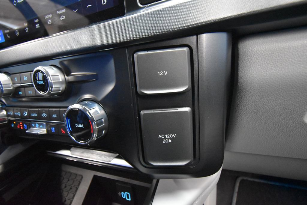 Used 2024 Ford F250 Limited AWD/4WD image 25