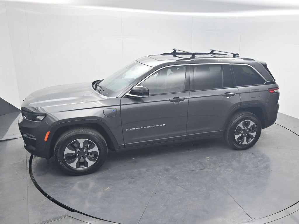 Used 2022 Jeep Grand Cherokee Limited 4xe image 63