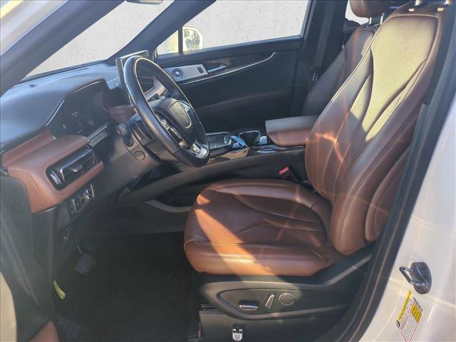 Used 2022 Lincoln Nautilus Reserve w/ Equipment Group 202A image 16