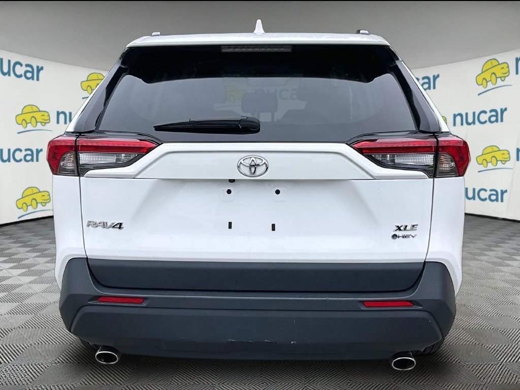 Used 2025 Toyota RAV4 XLE AWD/4WD image 3