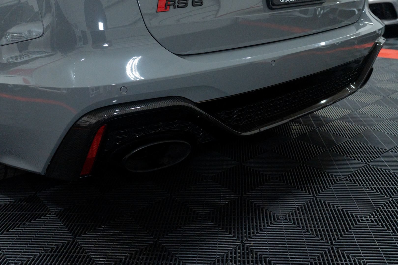 Used 2022 Audi RS 6 w/ Carbon Optic Package AWD/4WD image 10