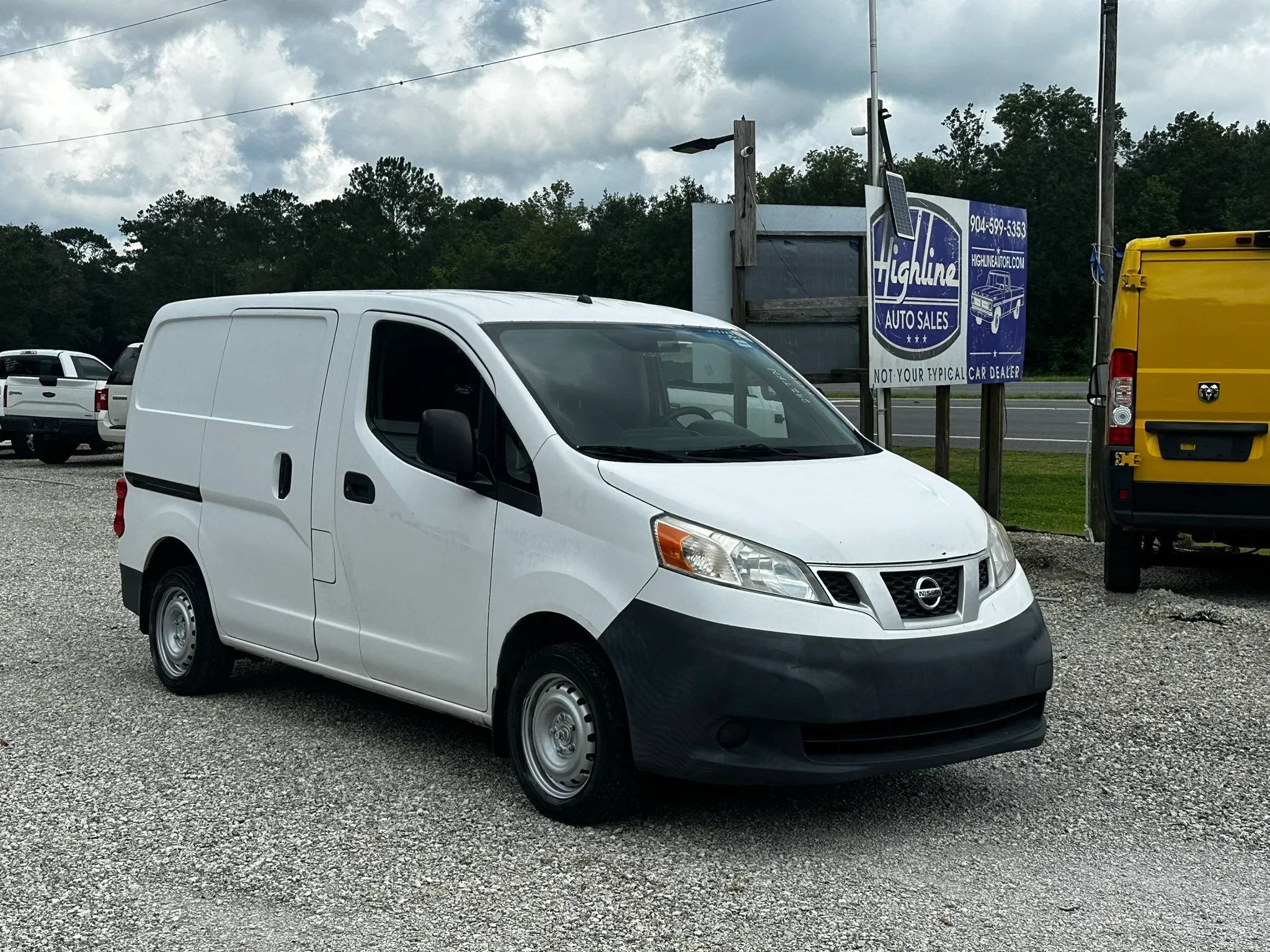 Used 2015 Nissan NV200 S
